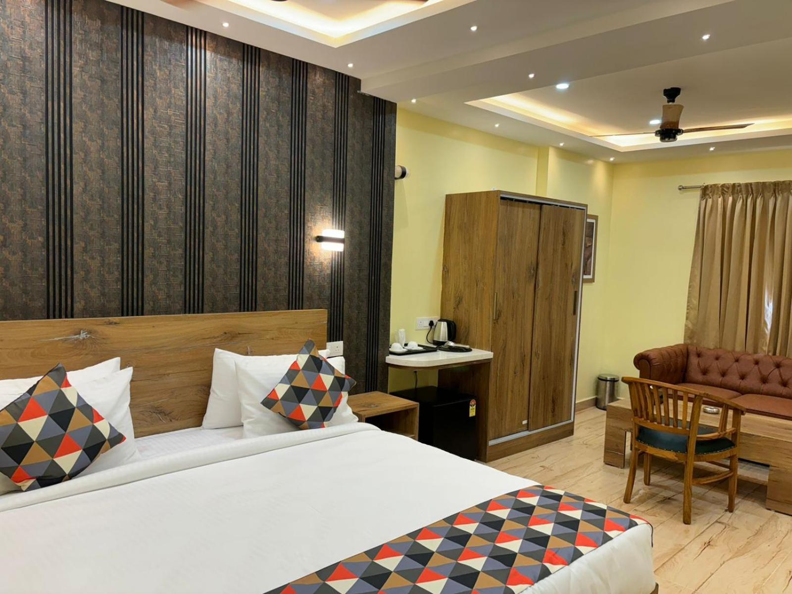 Forest Transit Hotel Coimbatore Exterior foto